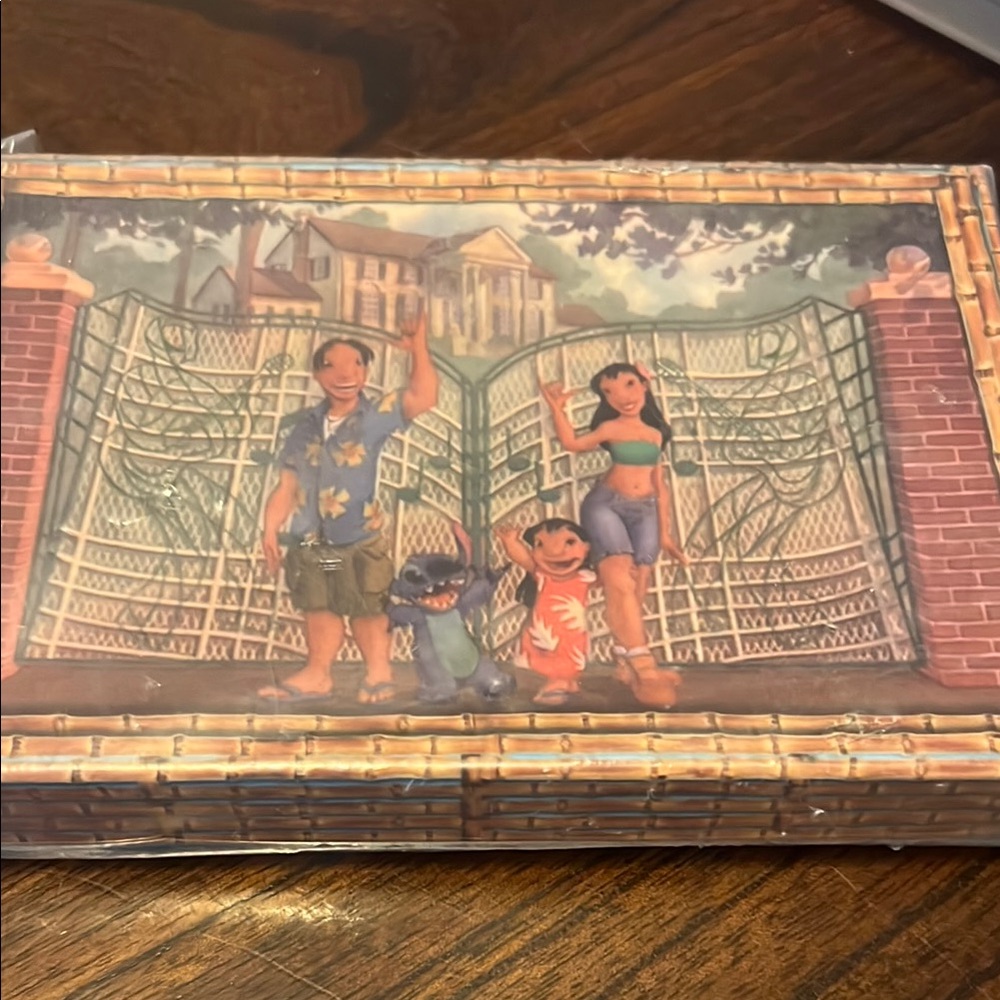 DISNEY Nani, David - Stitch Sundays - Graceland Boxed Set